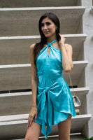 VESTIDO CELESTE CORTO SATINADO